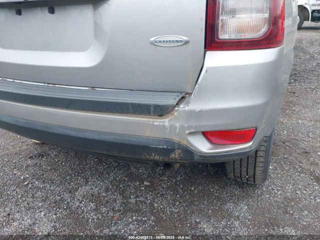 1C4NJDEB4HD162271 Jeep Compass Latitude 4x4