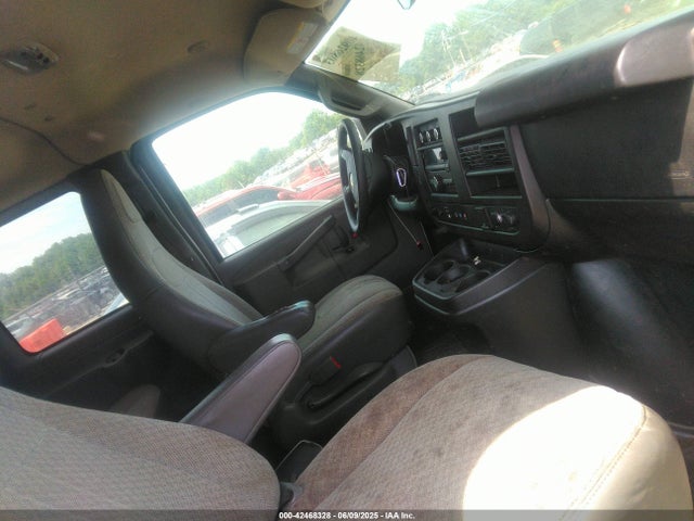 1GAWGFFG6G1188582 Chevrolet Express 2500 Lt
