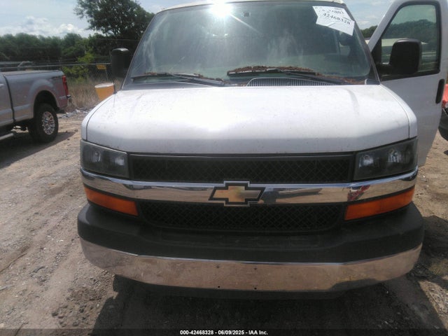 1GAWGFFG6G1188582 Chevrolet Express 2500 Lt