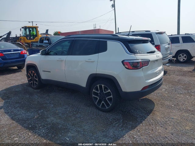 3C4NJCCB6JT308974 Jeep 2018