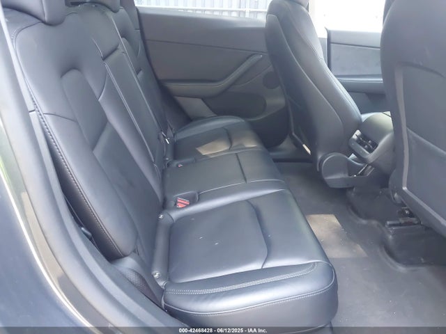 Tesla 2022 2022 7SAYGDEF9NF506523 Image 8
