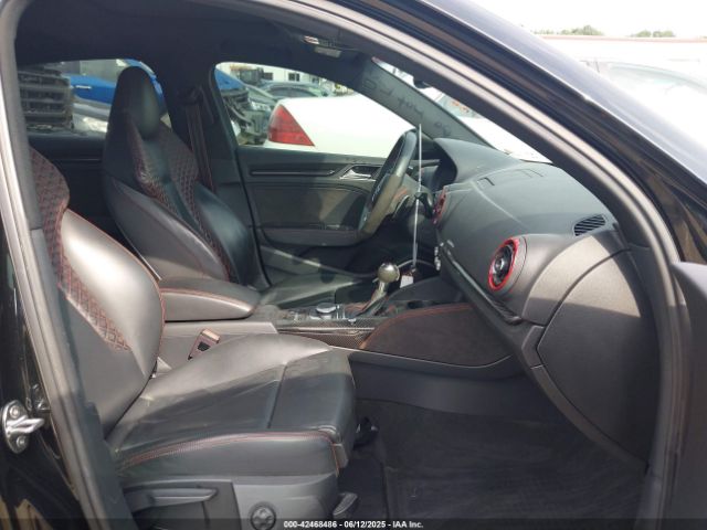 2019 AUDI RS 3 WUABWGFF4KA906678 Photo 4