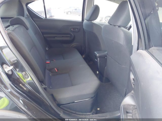 JTDKDTB34J1606967 Toyota Prius C Three