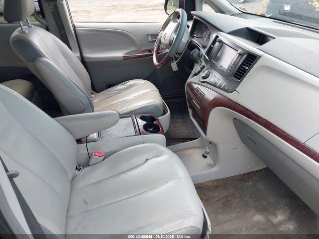 5TDDK3DC6ES073282 Toyota Sienna Limited 7 Passenger