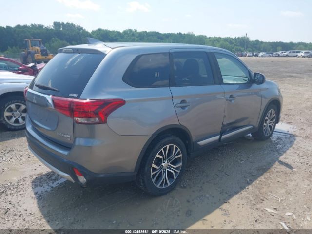 JA4AZ3A38HZ050831 Mitsubishi Outlander Se