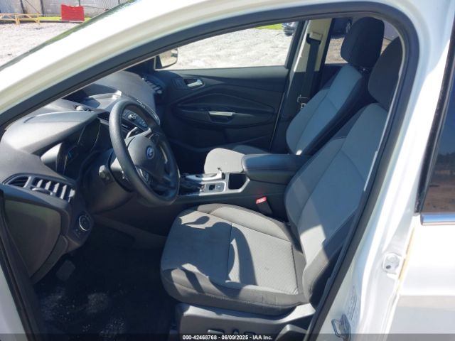 1FMCU9GD1HUC93888 Ford ESCAPE SE