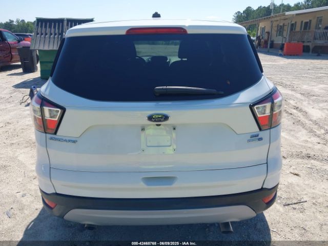 1FMCU9GD1HUC93888 Ford ESCAPE SE