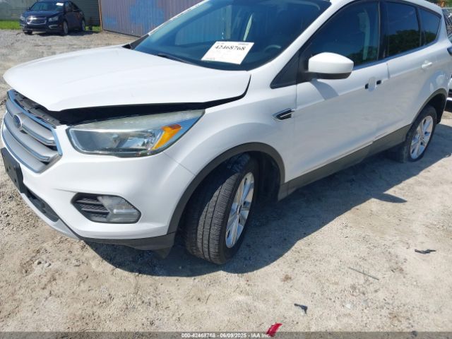 1FMCU9GD1HUC93888 Ford ESCAPE SE
