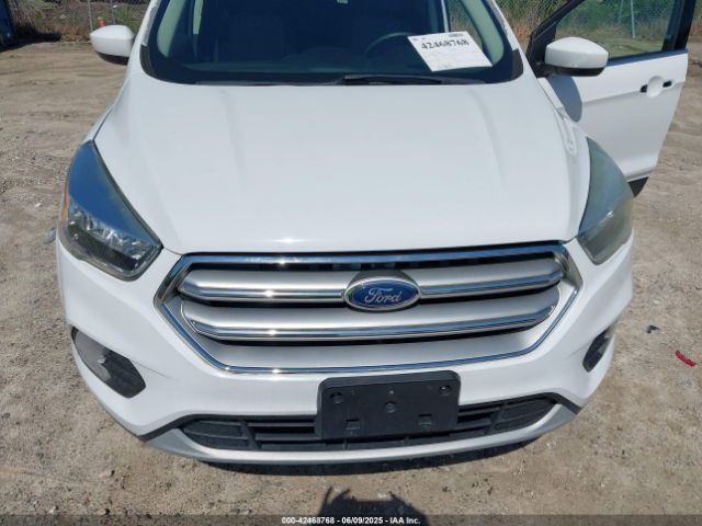 1FMCU9GD1HUC93888 Ford ESCAPE SE