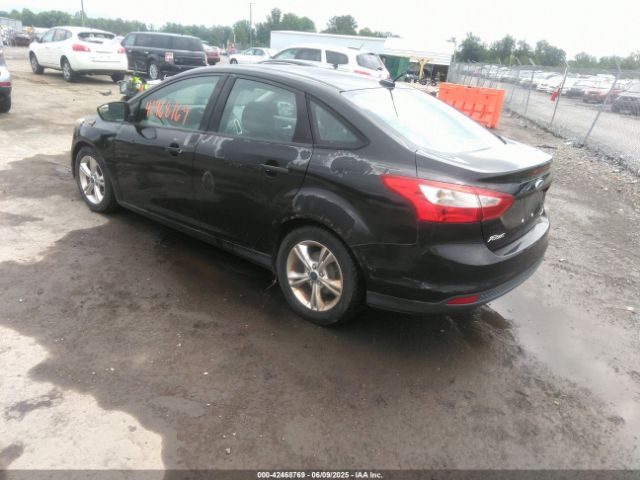 1FADP3F21EL359750 Ford FOCUS SE