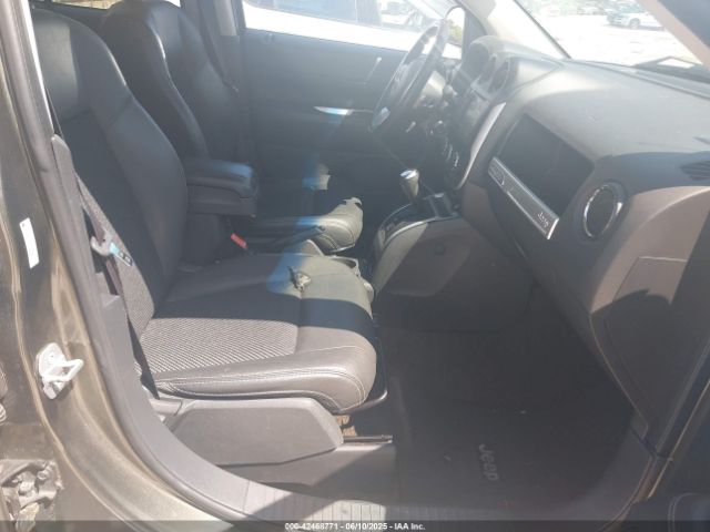 1C4NJDEB2FD426939 Jeep Compass Latitude