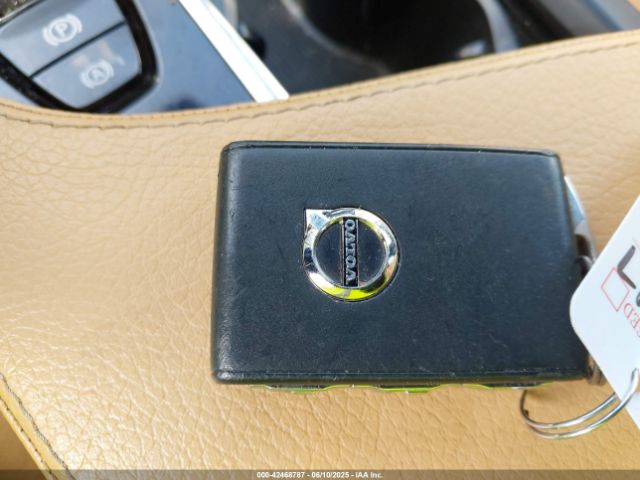 2017 VOLVO XC90 YV4102KK3H1156521 Photo 10