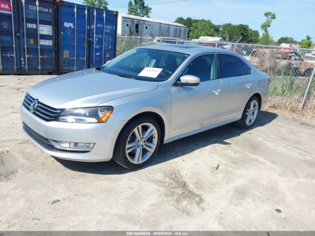 1VWBT7A36FC003247 Volkswagen Passat 1.8t Se