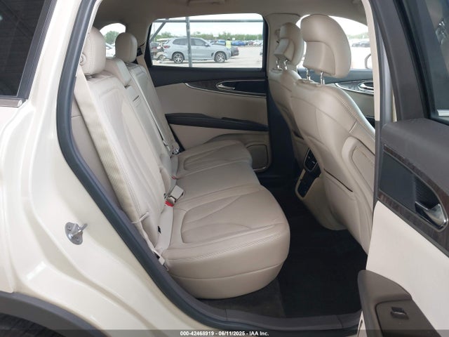 2LMPJ6KRXGBL30392 Lincoln 2016