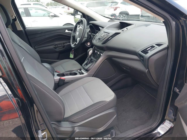 1FMCU9GX5EUC64187 Ford ESCAPE SE