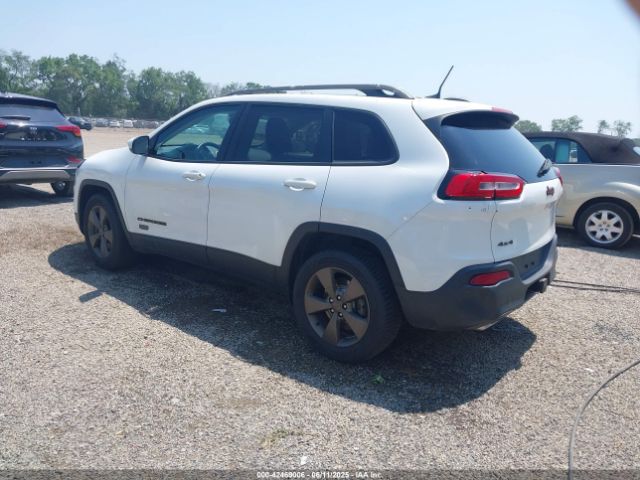 2017 JEEP CHEROKEE 1C4PJMCS3HW552116 Photo 2