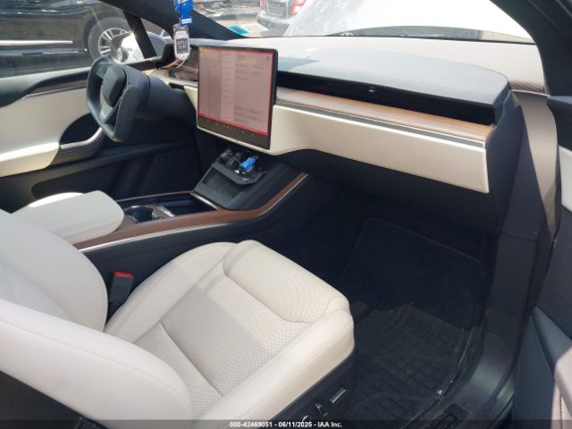 2023 TESLA MODEL X 7SAXCBE55PF411222 Photo 4