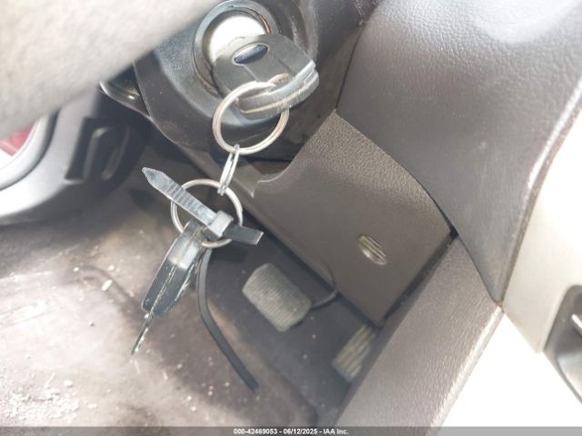 1FADP3F21EL330751 Ford FOCUS SE