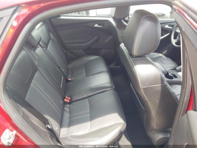 1FADP3F21EL330751 Ford FOCUS SE