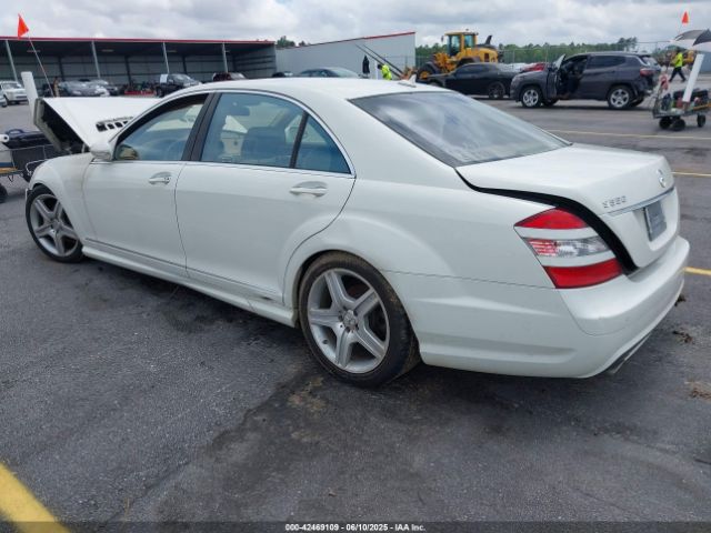 2009 MERCEDES-BENZ S 550 WDDNG71X49A242275 Photo 2