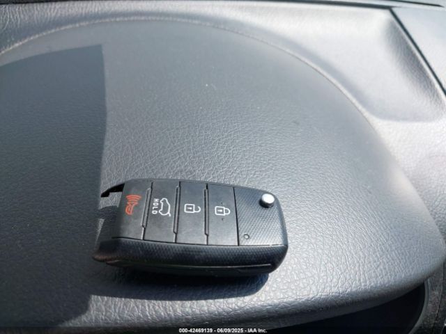 5XYKT4A78EG490630 KIA Sorento Lx V6