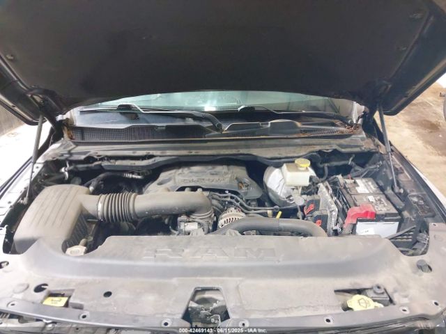 2019 RAM 1500 1C6SRFFT5KN520999 Photo 9