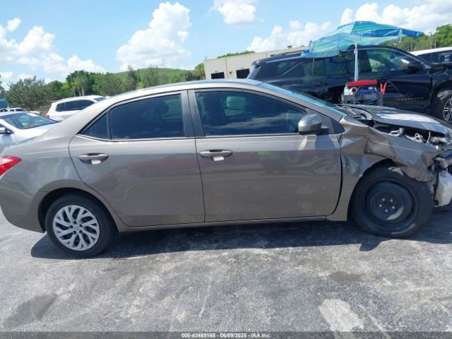 2T1BURHE9JC028064 Toyota COROLLA LE