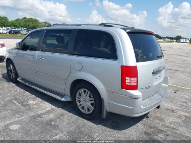 2008 CHRYSLER TOWN & COUNTRY 2A8HR64XX8R744752 Photo 2