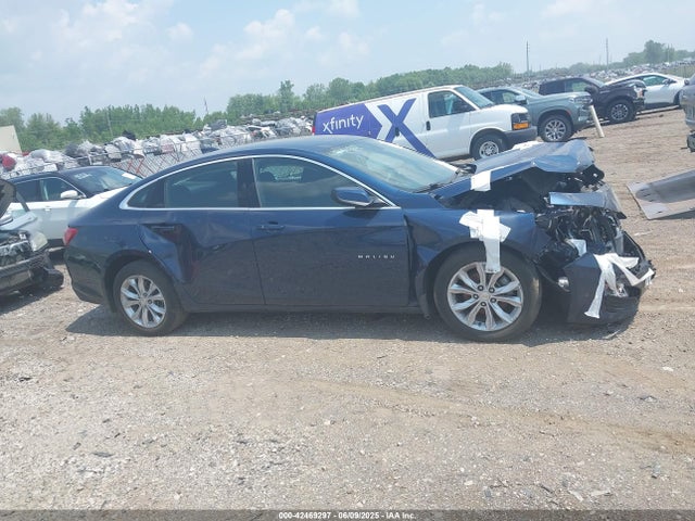 1G1ZD5ST9KF115494 Chevrolet MALIBU LT