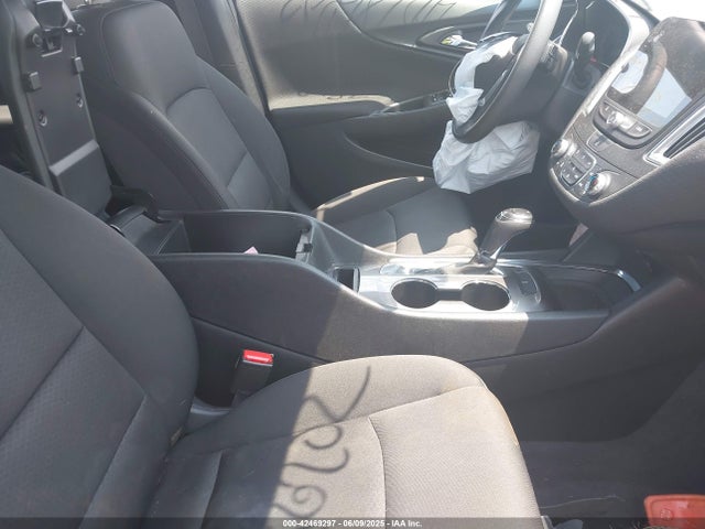 1G1ZD5ST9KF115494 Chevrolet MALIBU LT