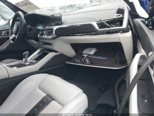 2021 BMW X6 M 5YMCY0C01M9E88629 Photo 4