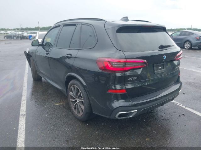 2022 BMW X5 5UXCR6C09N9L48530 Photo 2