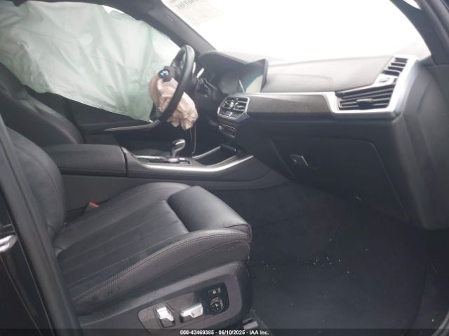 2022 BMW X5 5UXCR6C09N9L48530 Photo 4