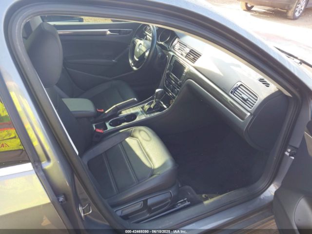 2018 VOLKSWAGEN PASSAT 1VWBA7A34JC002712 Photo 4