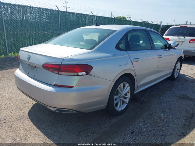 1VWAA7A38LC012321 Volkswagen Passat