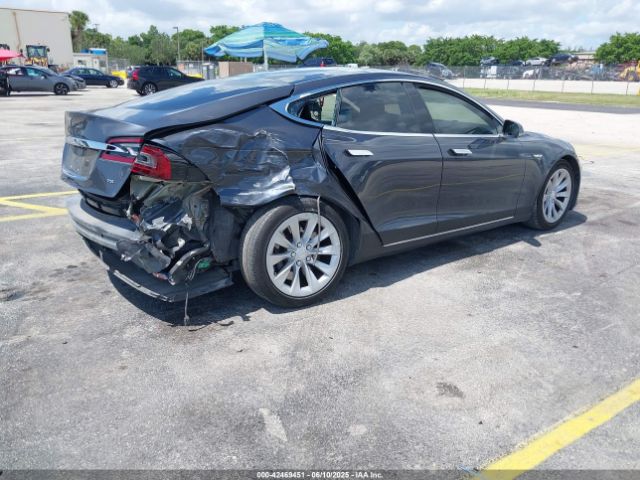 2016 TESLA MODEL S 5YJSA1E16GF156312 Photo 3