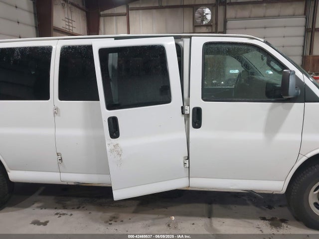 1GAZGPFG6H1343636 Chevrolet Express 3500 Lt