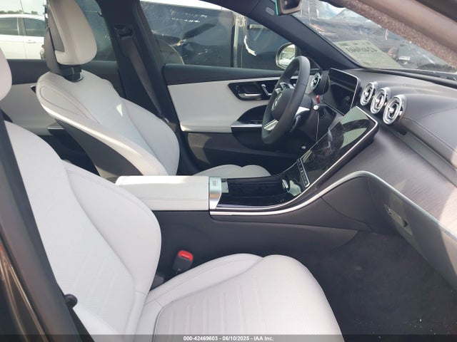 W1KAF4GB4SR274694 Mercedes-Benz m254