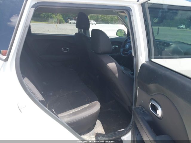 KNDJN2A21H7484863 KIA Soul
