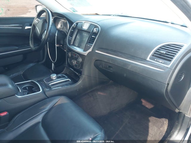 Chrysler 300 2018 2C3CCAAG3JH285915 Image 5