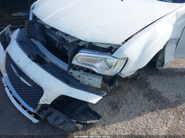 Chrysler 300 2018 2C3CCAAG3JH285915 Image 6