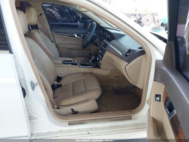 2012 MERCEDES-BENZ C 250 WDDGF4HB3CR194863 Photo 4