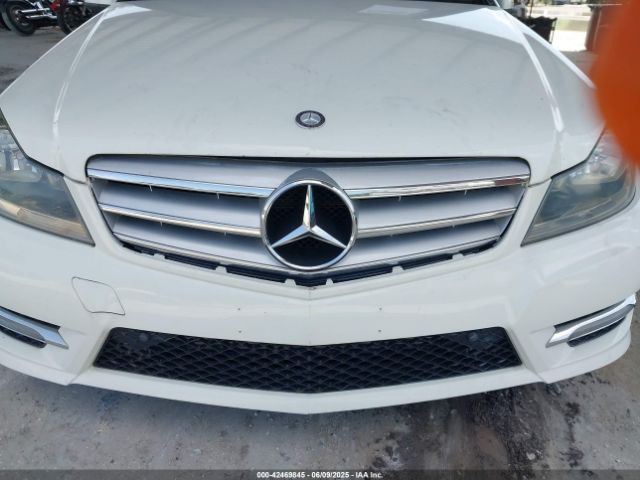 2012 MERCEDES-BENZ C 250 WDDGF4HB3CR194863 Photo 5