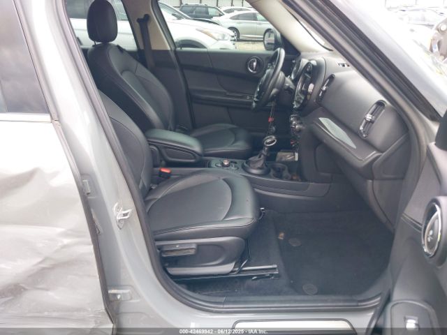 2019 MINI COUNTRYMAN WMZYS7C52K3F45392 Photo 4