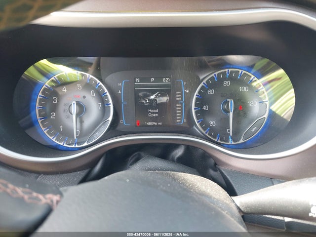 2C4RC1BG5HR729854 Chrysler 2017