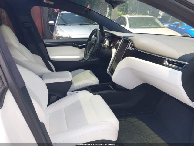 5YJXCBE25HF078198 Tesla Model X 100d/75d/90d