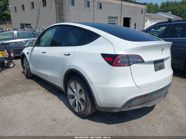 7SAYGDEE5PA126165 Tesla 2023