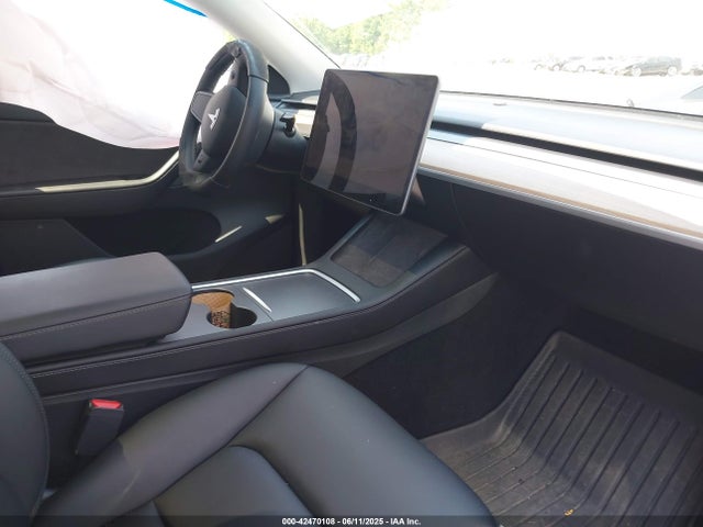7SAYGDEE5PA126165 Tesla 2023