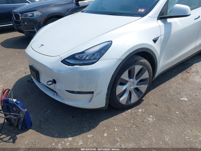 7SAYGDEE5PA126165 Tesla 2023