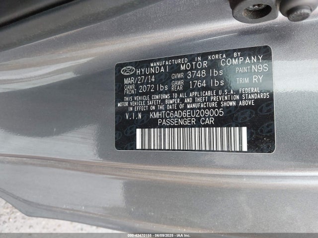 KMHTC6AD6EU209005 Hyundai Veloster Base W/black